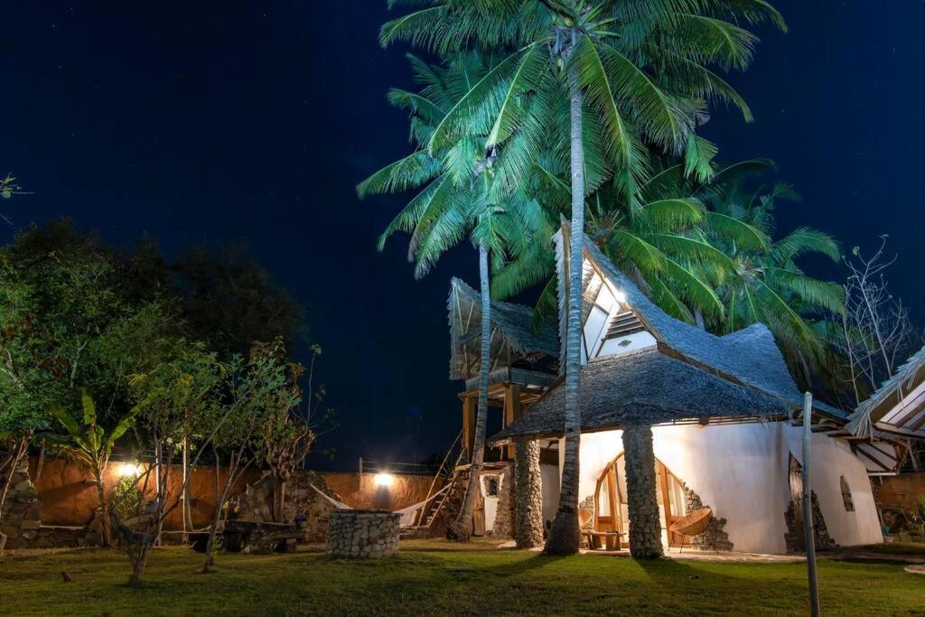 Beach-Front Sumbawa Surf House Lemonga エクステリア 写真