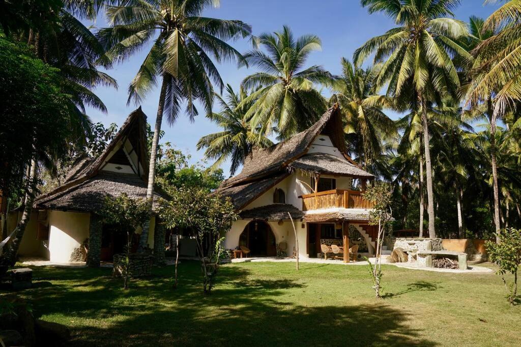Beach-Front Sumbawa Surf House Lemonga エクステリア 写真